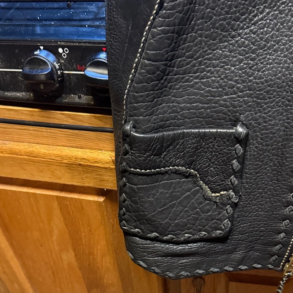 Black Leather Vest - Picture 3 of 10